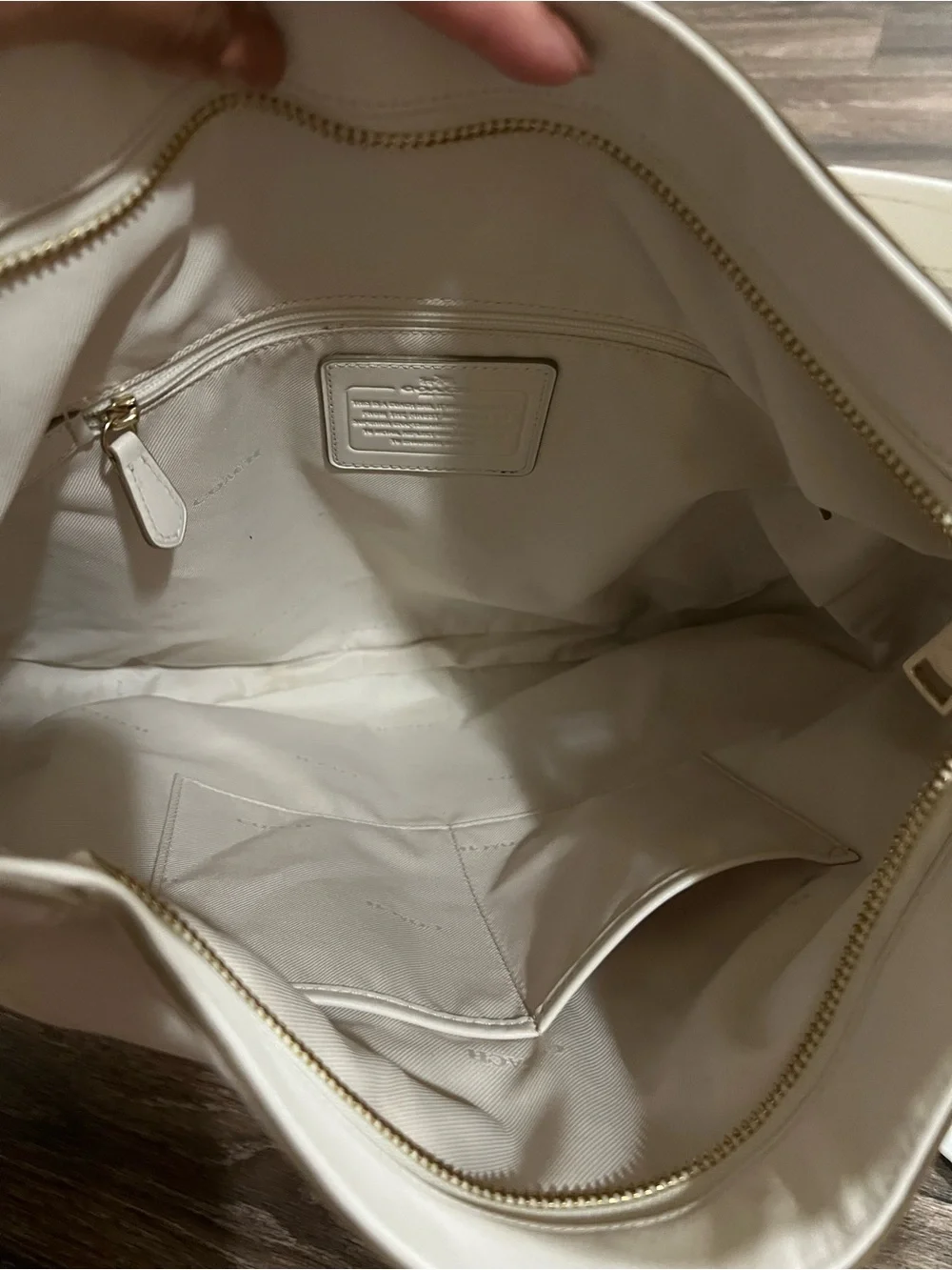Coach Circle Whiplash Chalk White Leather Hobo Shoulder Bag with Gold Turnlock